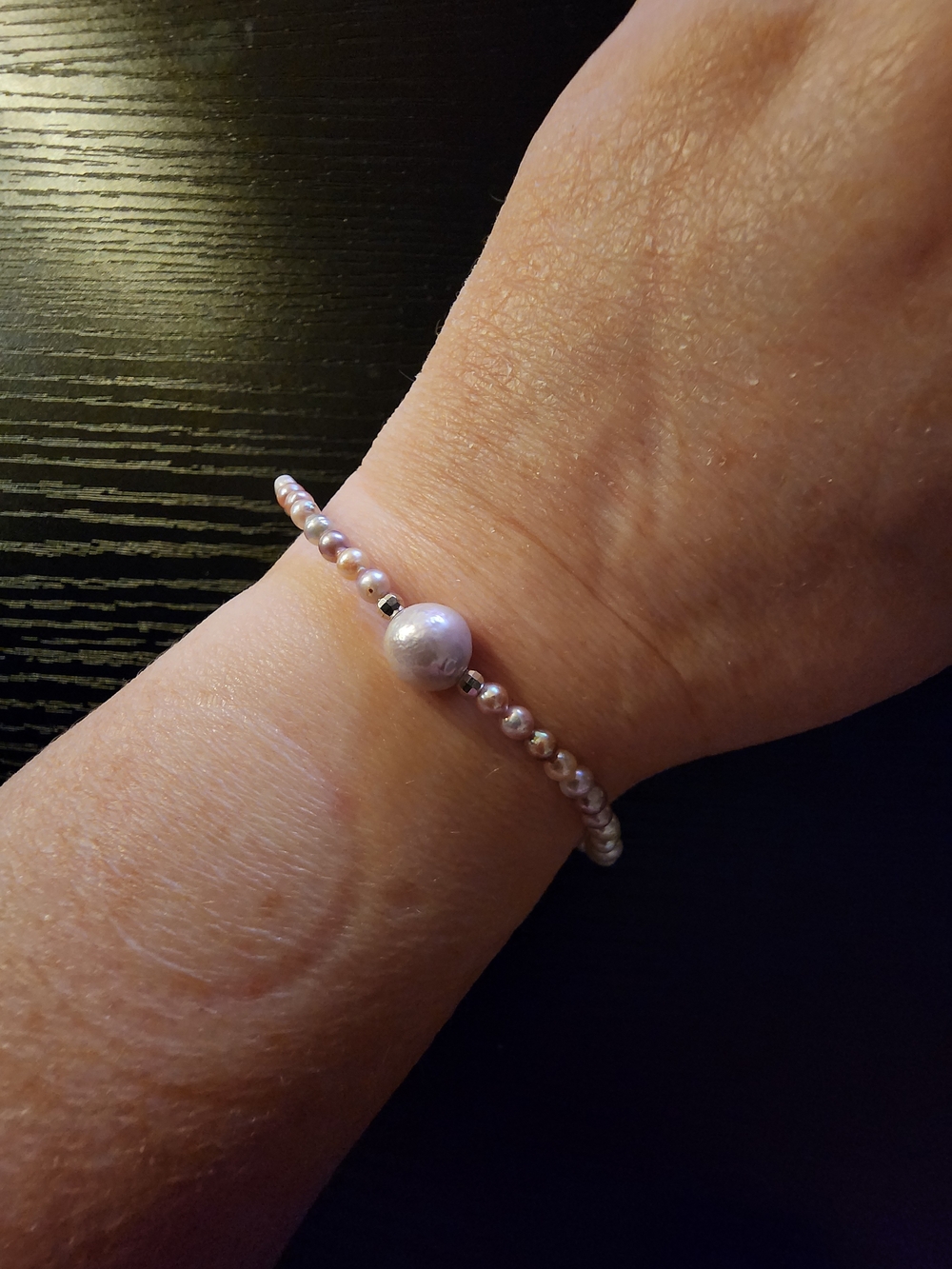 Freshwater Pearl Bracelet in Pink & White Like New